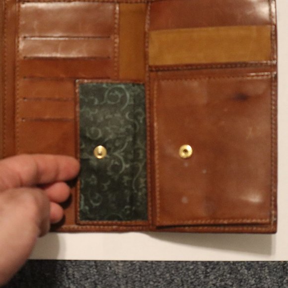 Andrea Saccardi Wallet 7 5/16" x 4 7/16" - Picture 5 of 8